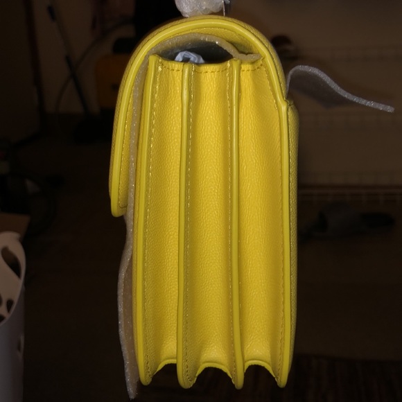 Locket, large flap, shoulder bag - Picture 3 of 5